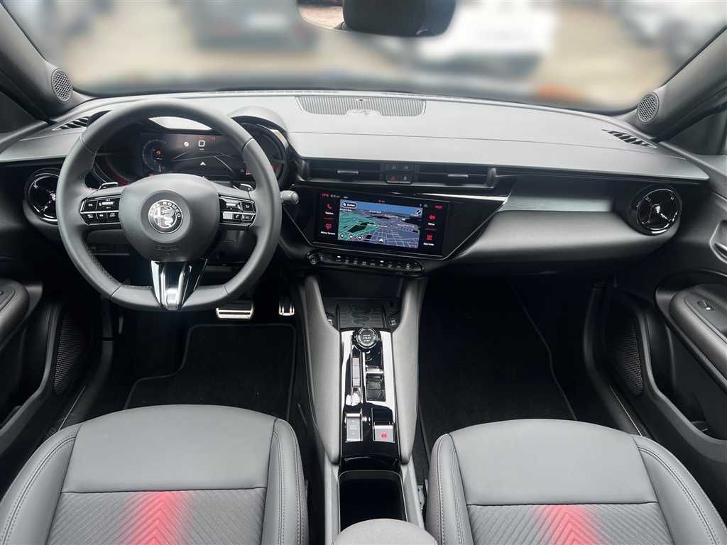 Alfa Romeo Junior 2025