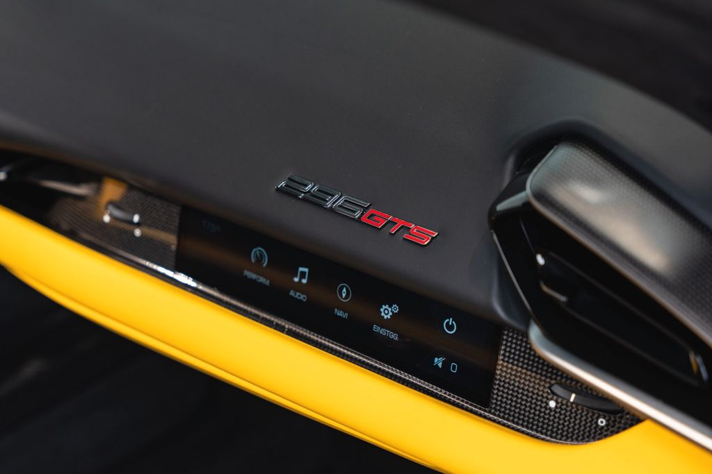 Ferrari 296 GTS
