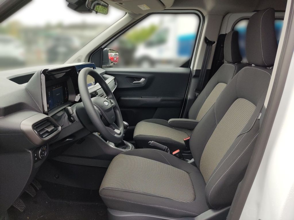 Ford Tourneo Courier 2025