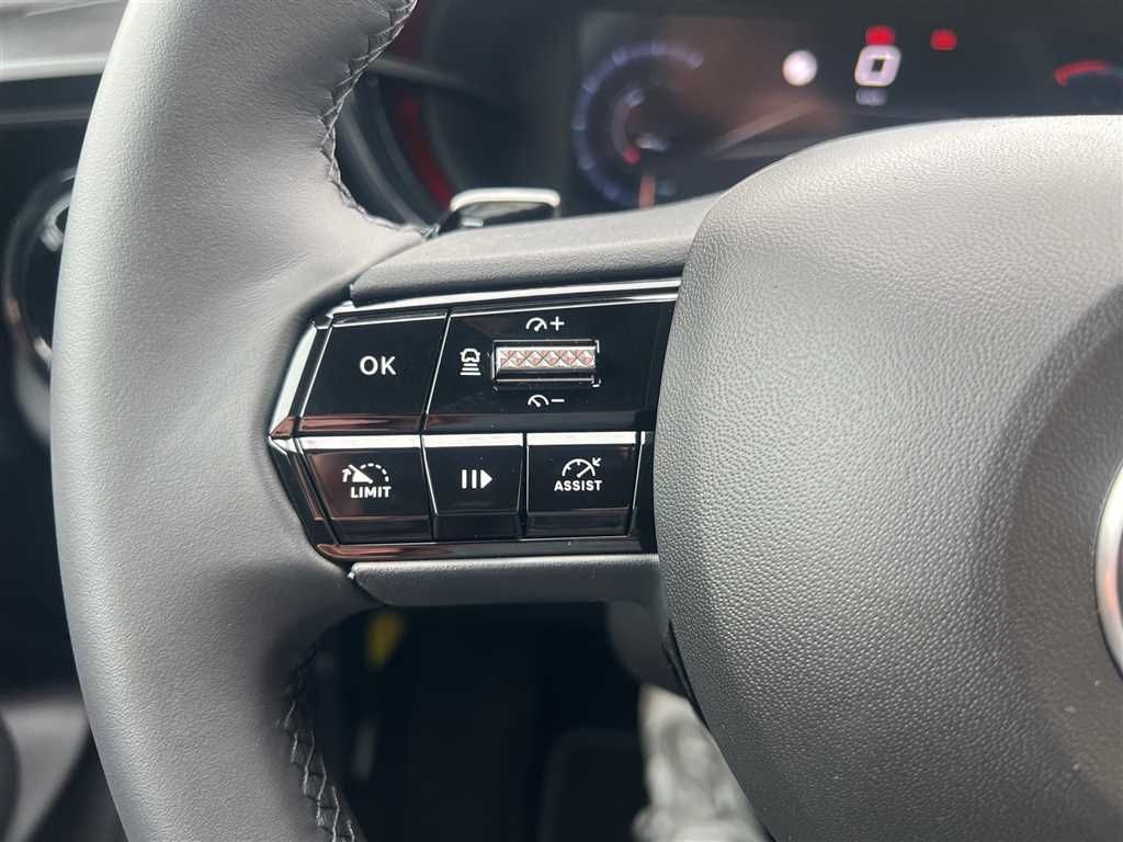 Alfa Romeo Junior 2025