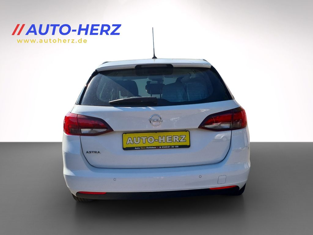 Opel Astra 2022