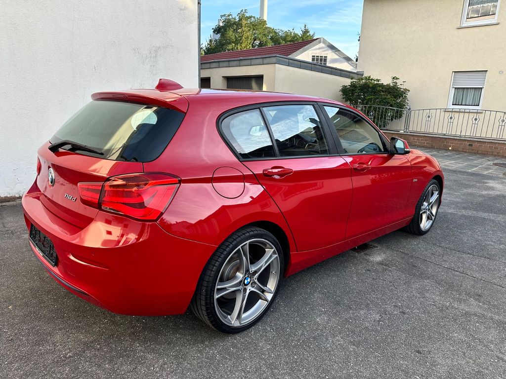 BMW 118 2016