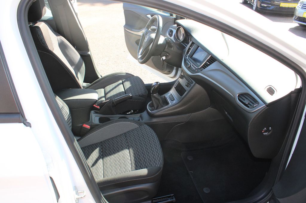 Opel Astra 2022
