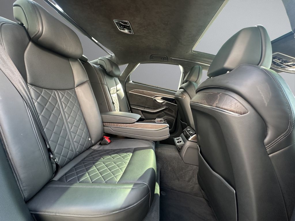 Audi A8 2021