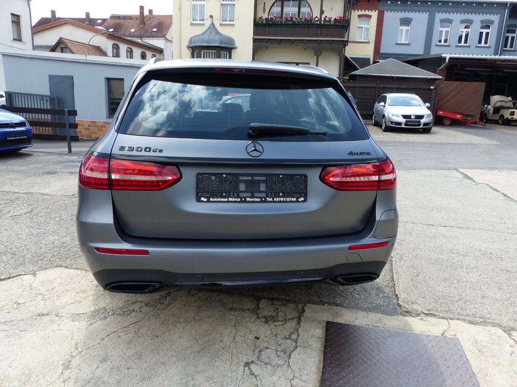Mercedes-Benz E 300 2021