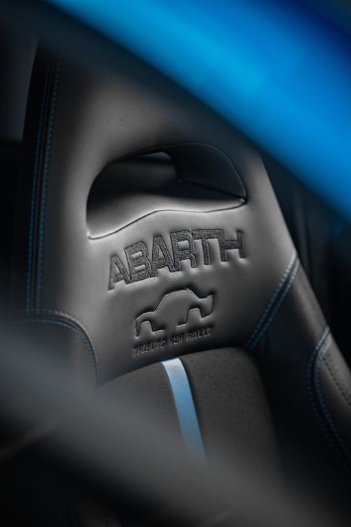 Abarth 695 2022