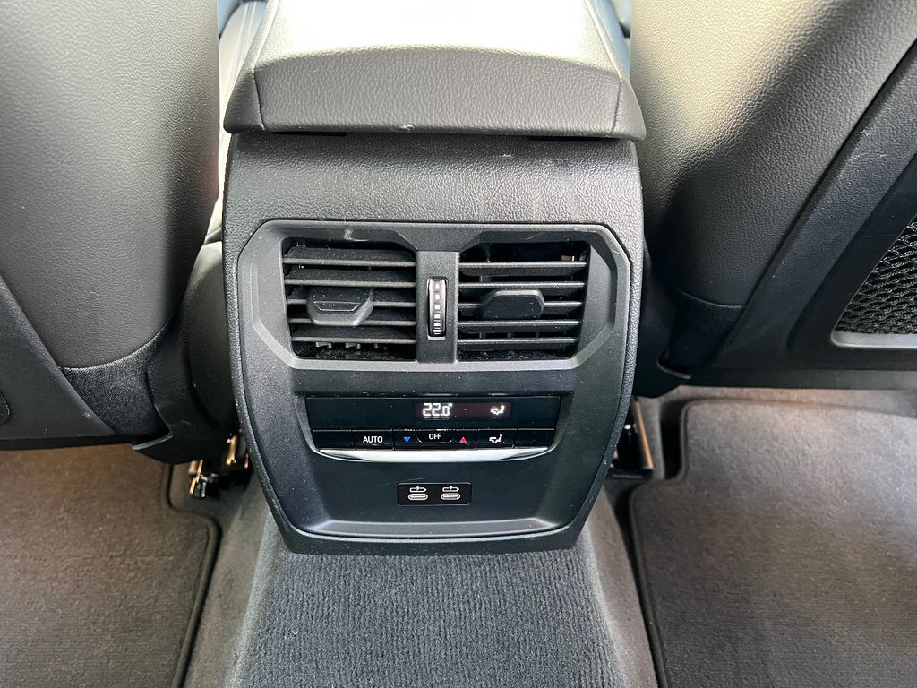 BMW 318 2022