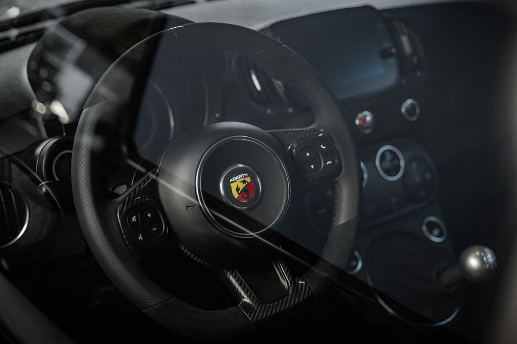 Abarth 695 2022