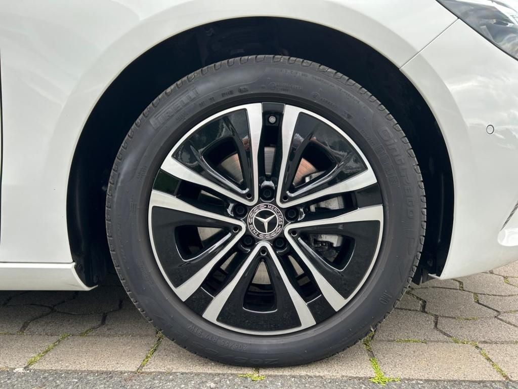 Mercedes-Benz B 180 2024