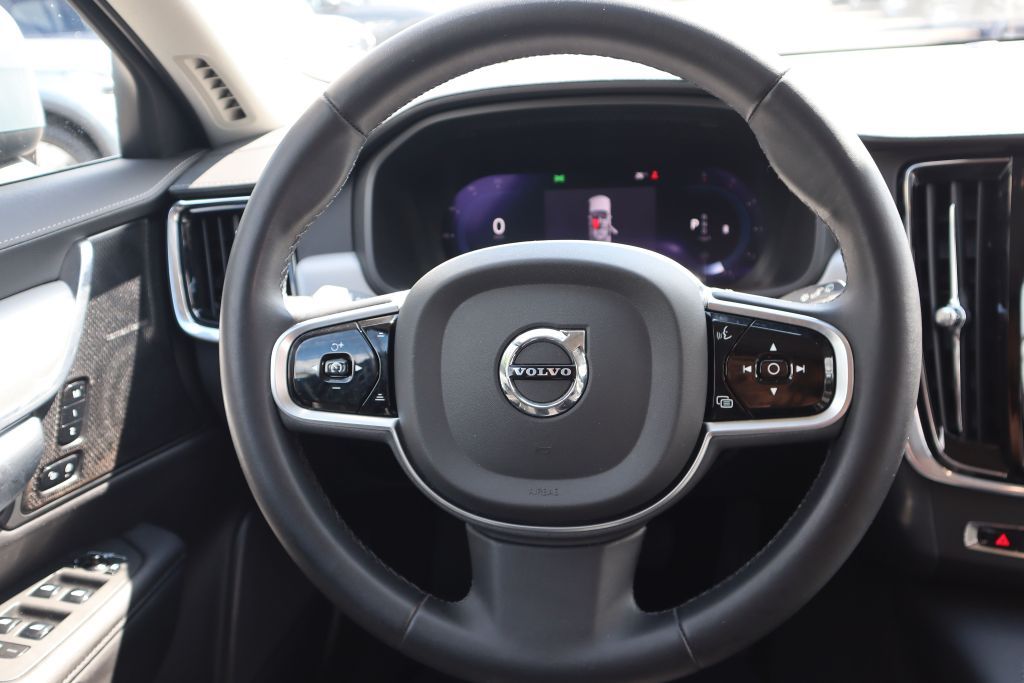 Volvo V90 Cross Country 2022