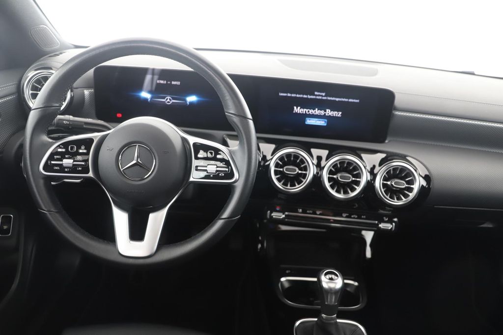 Mercedes-Benz CLA 180 2021