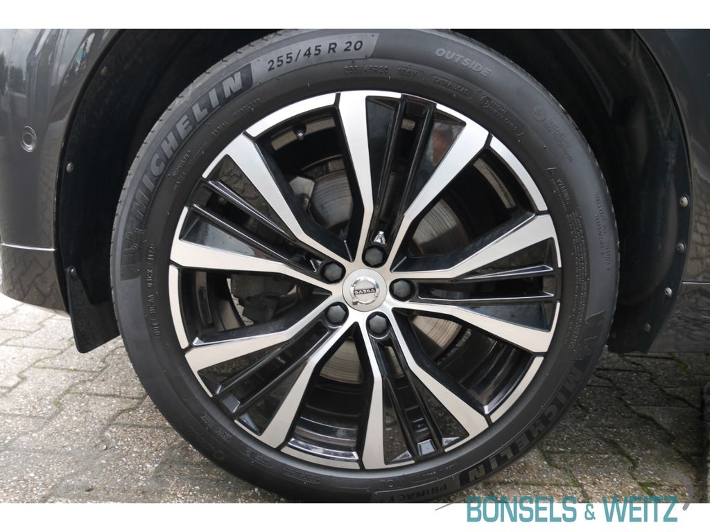 Volvo XC60 2022