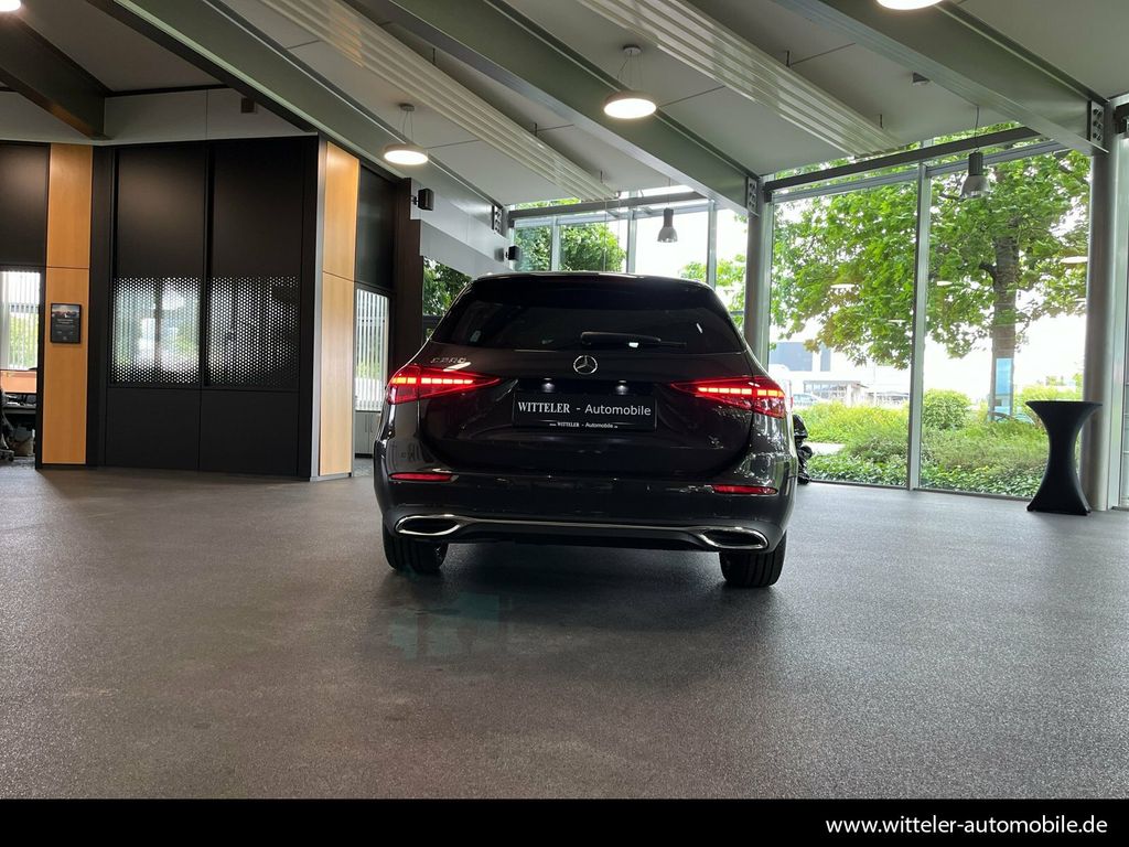 Mercedes-Benz C 200 2025