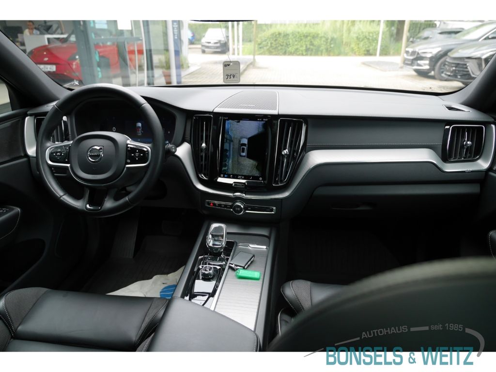 Volvo XC60 2022