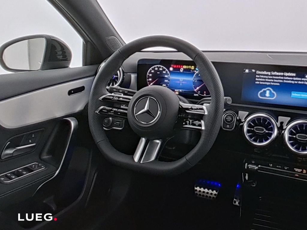 Mercedes-Benz A 180 2025