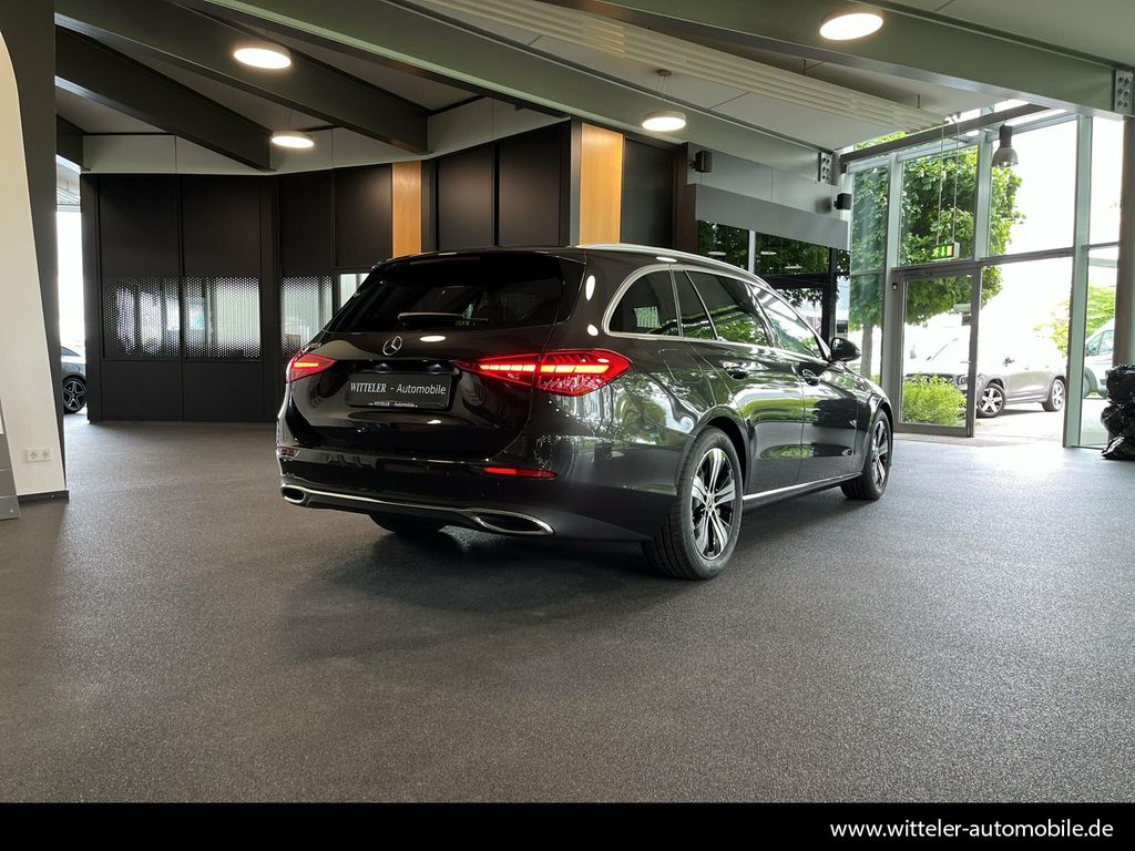 Mercedes-Benz C 200 2025