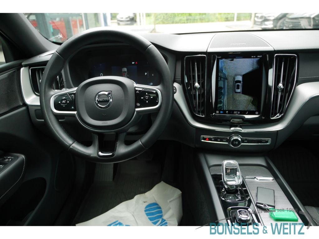Volvo XC60 2022