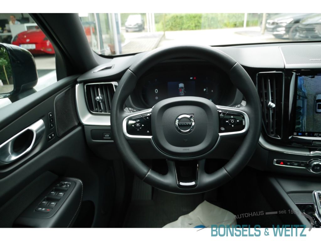 Volvo XC60 2022