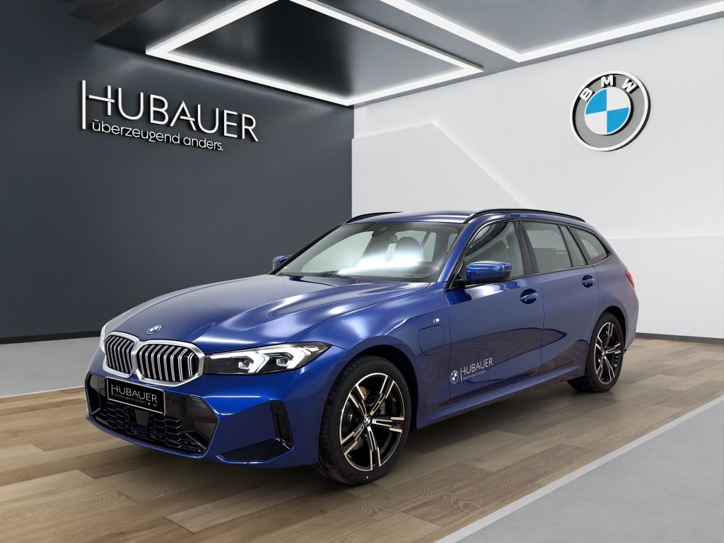 BMW 330 2025