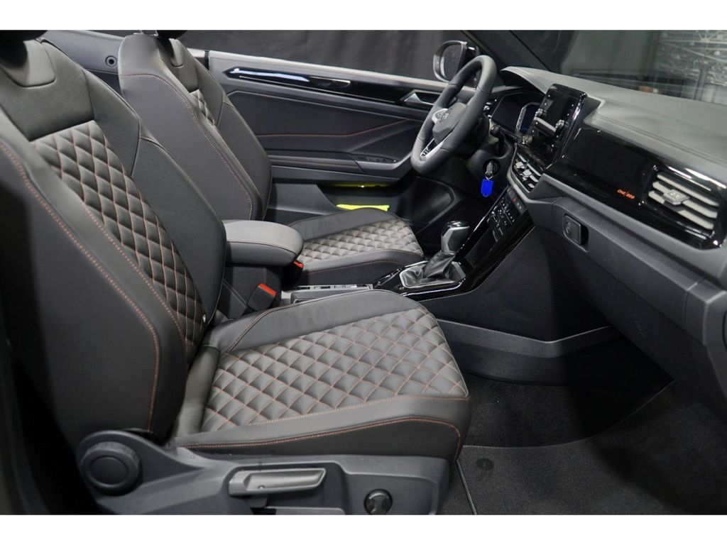 Volkswagen T-Roc 2025