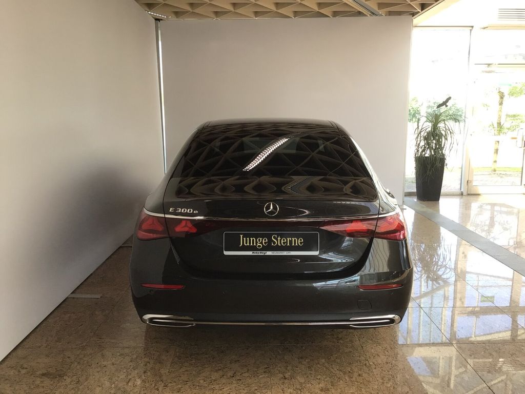 Mercedes-Benz E 300 2024