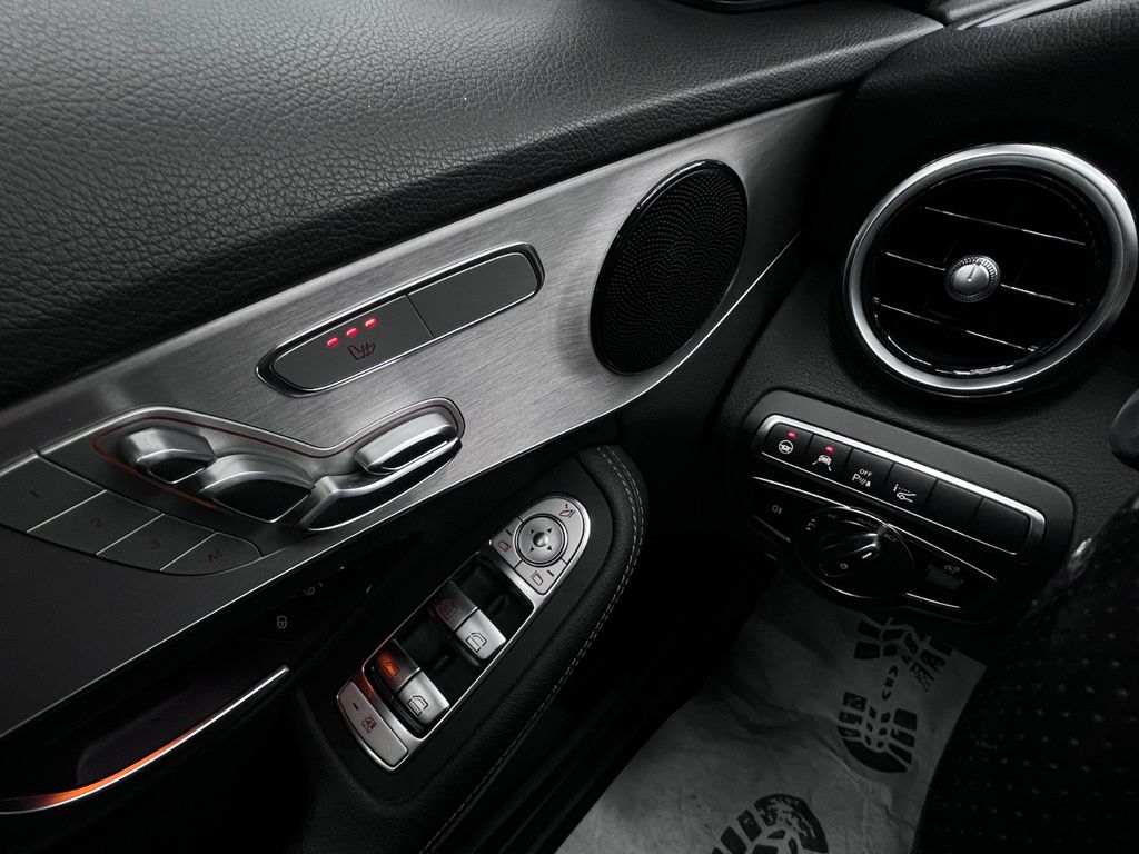 Mercedes-Benz C 300 2020