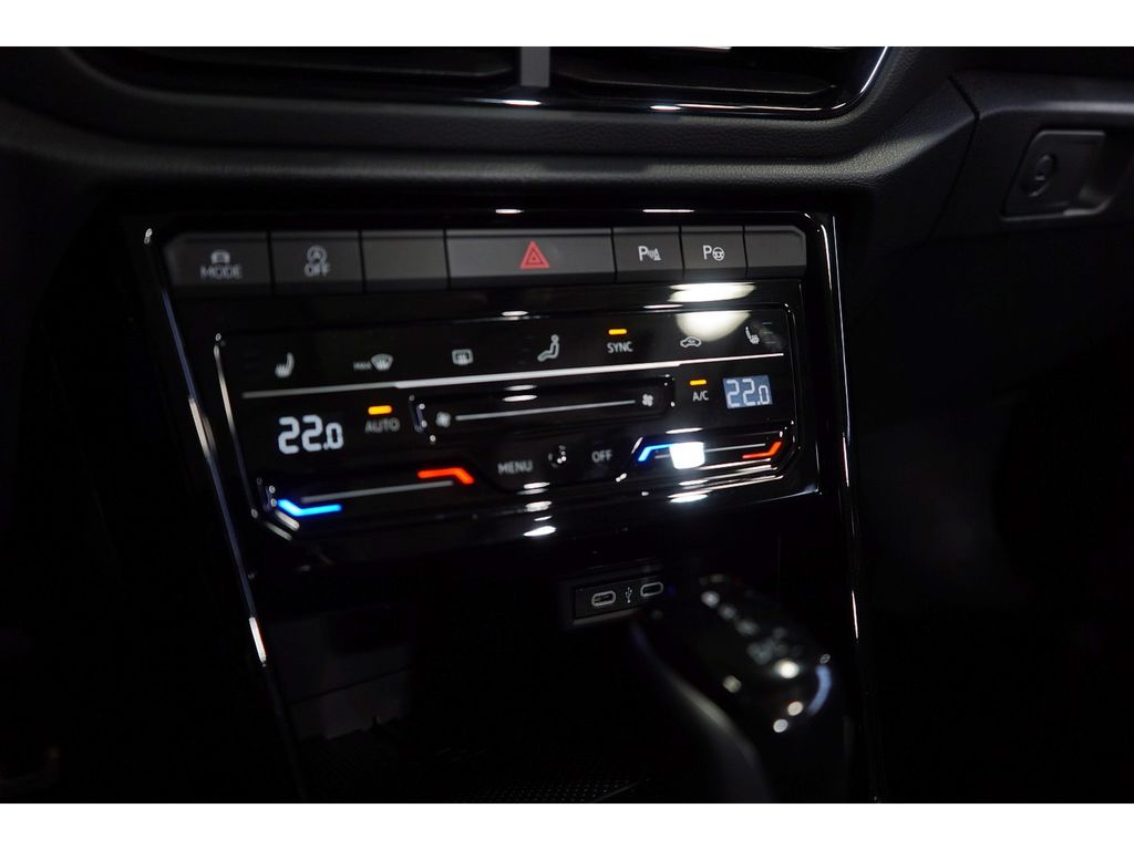 Volkswagen T-Roc 2025