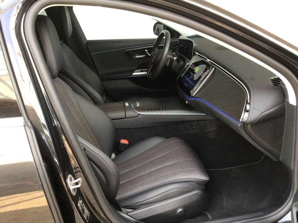 Mercedes-Benz E 300 2024