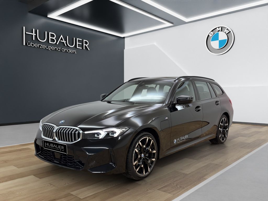 BMW 330 2025
