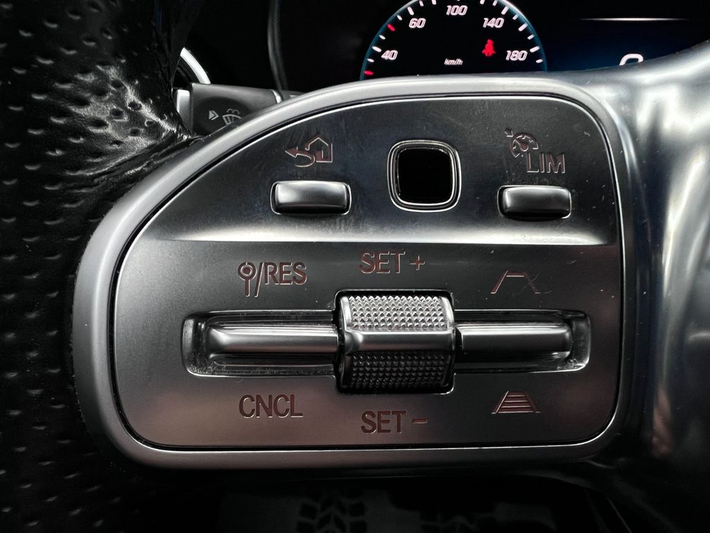 Mercedes-Benz C 300 2020