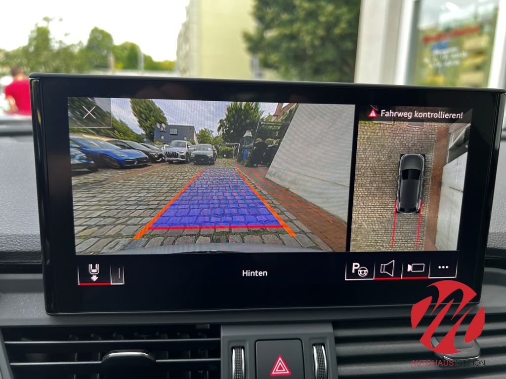 Audi SQ5 2022