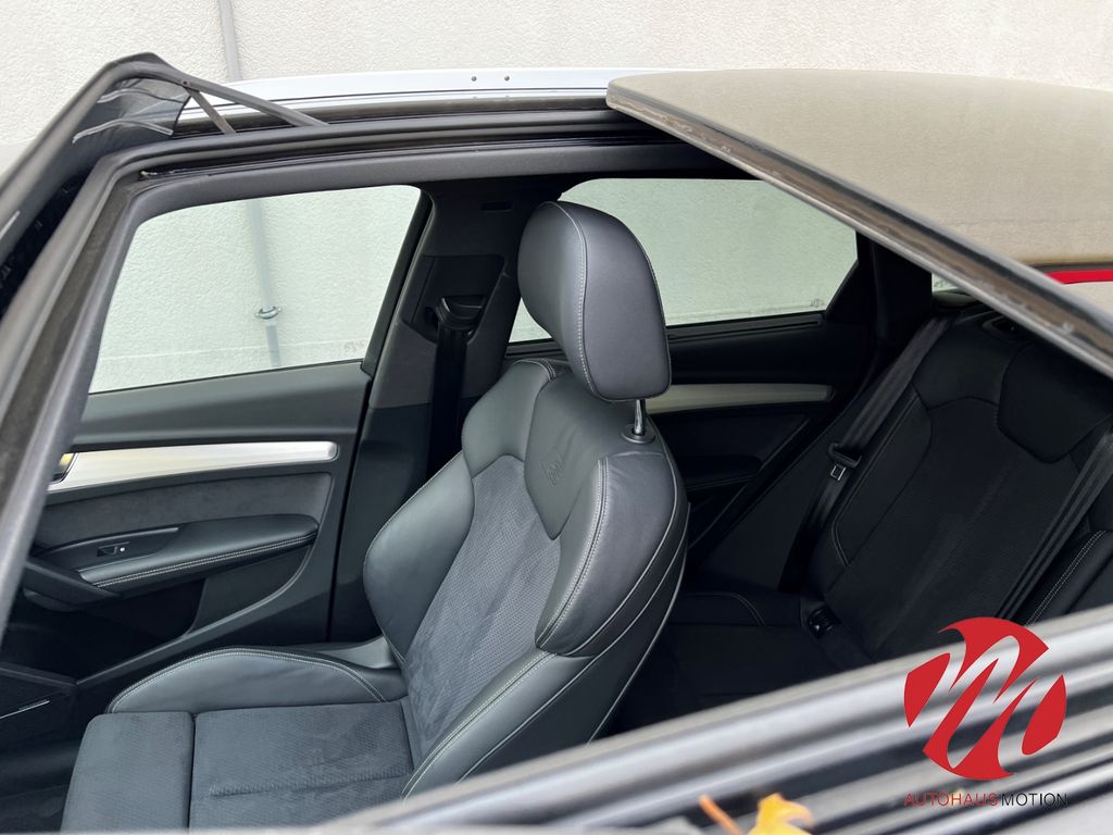 Audi SQ5 2022