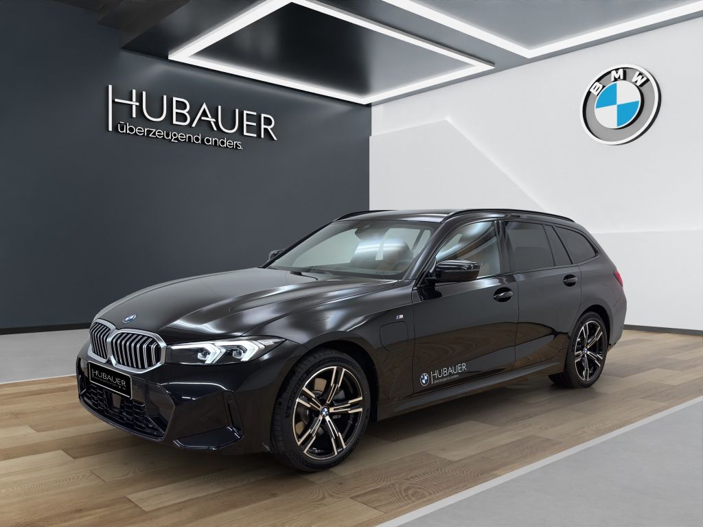 BMW 330 2025