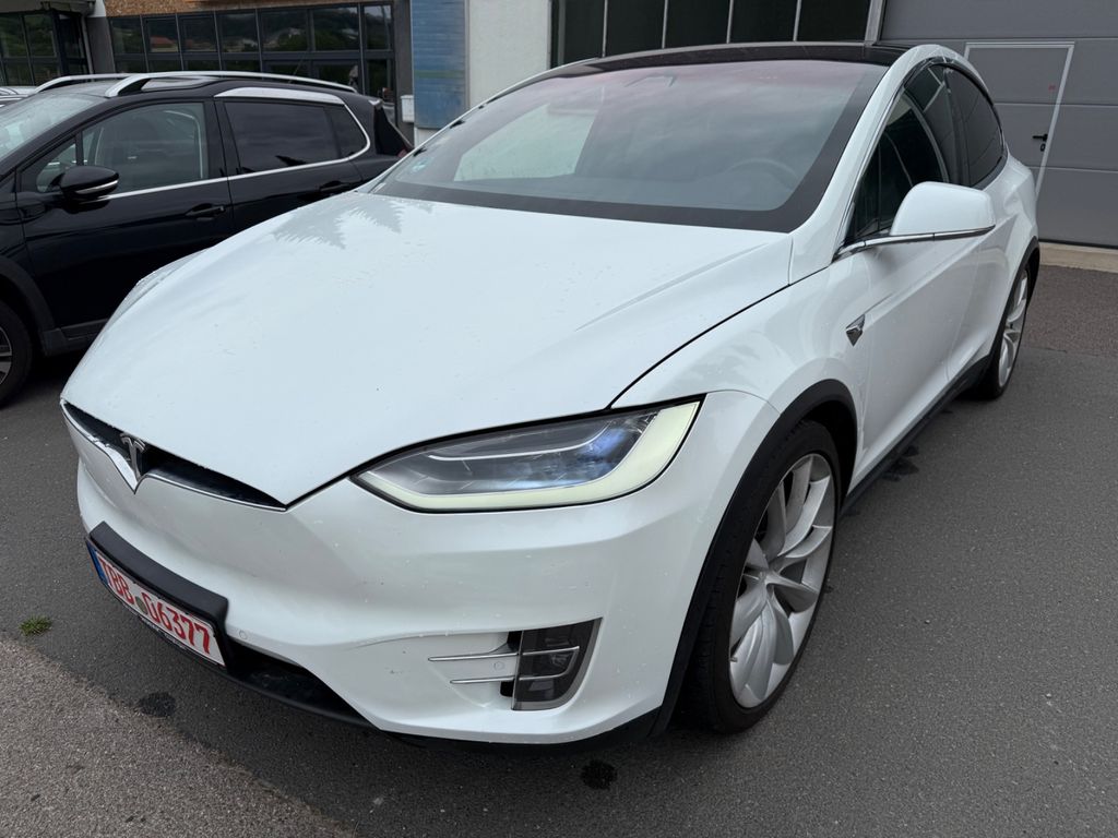 Tesla Model X 2017