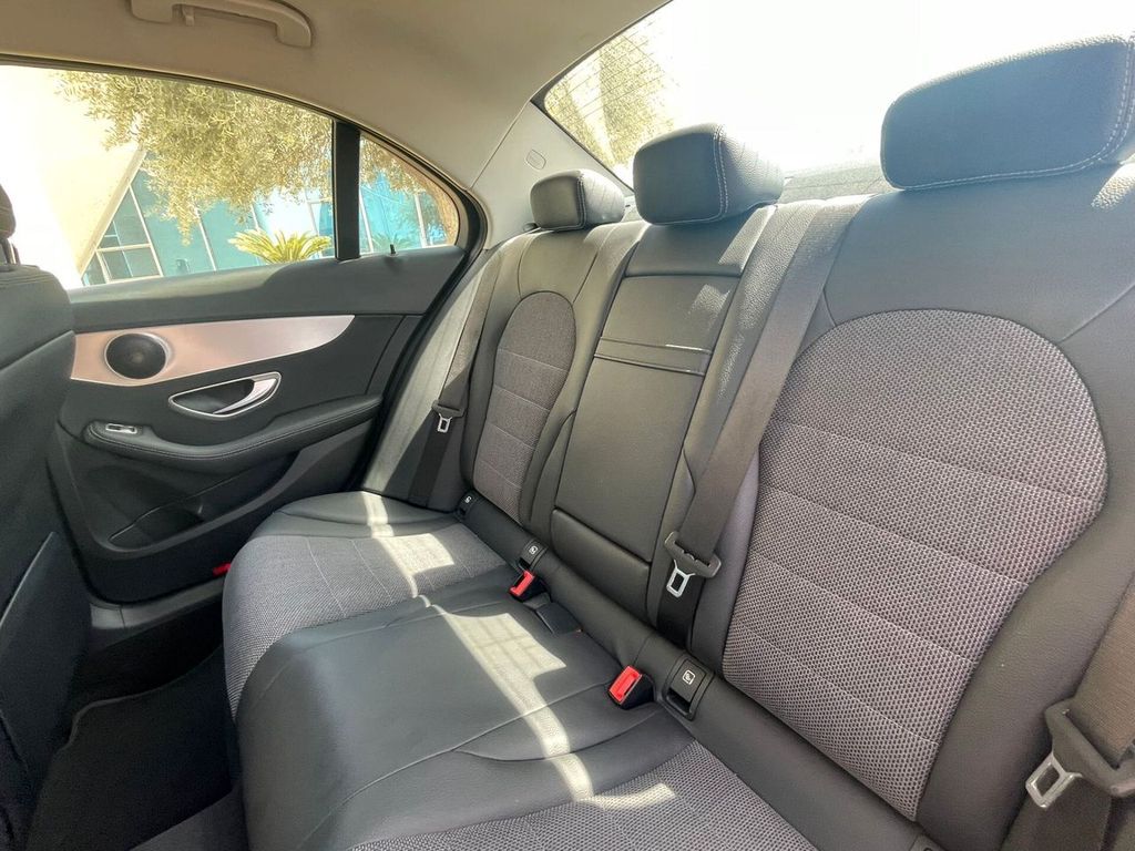 Mercedes-Benz C 200 2021