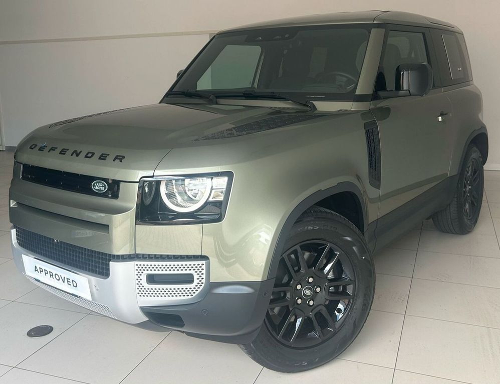 Land Rover Defender 2024