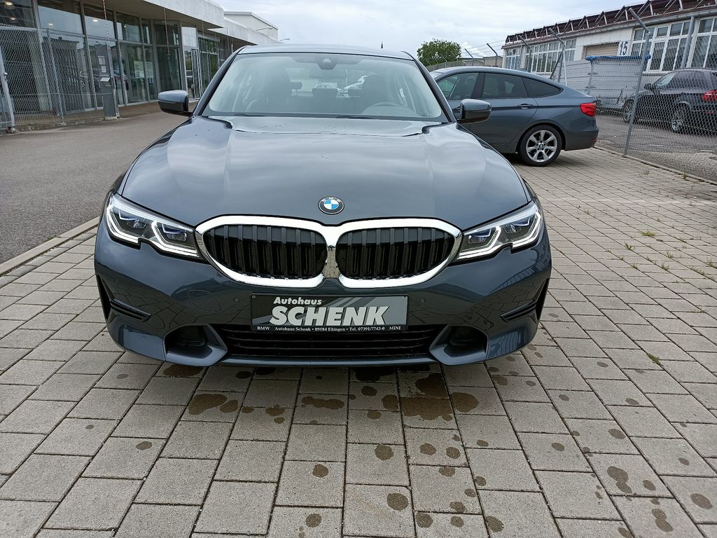 BMW 320 2022