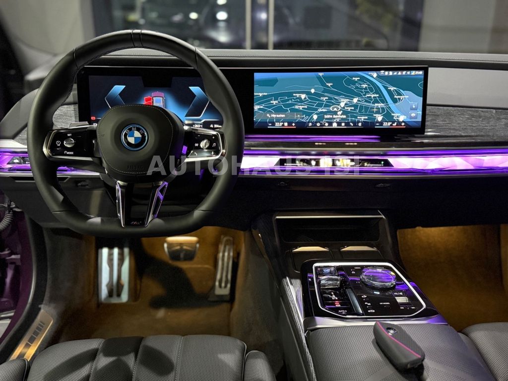 BMW i7 2024