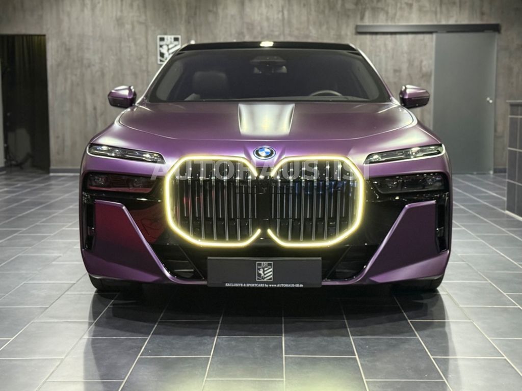 BMW i7 2024