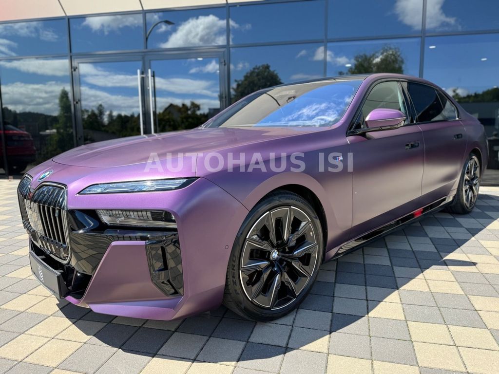 BMW i7 2024