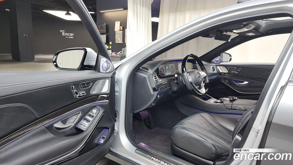 Mercedes-Benz S-Class 2020