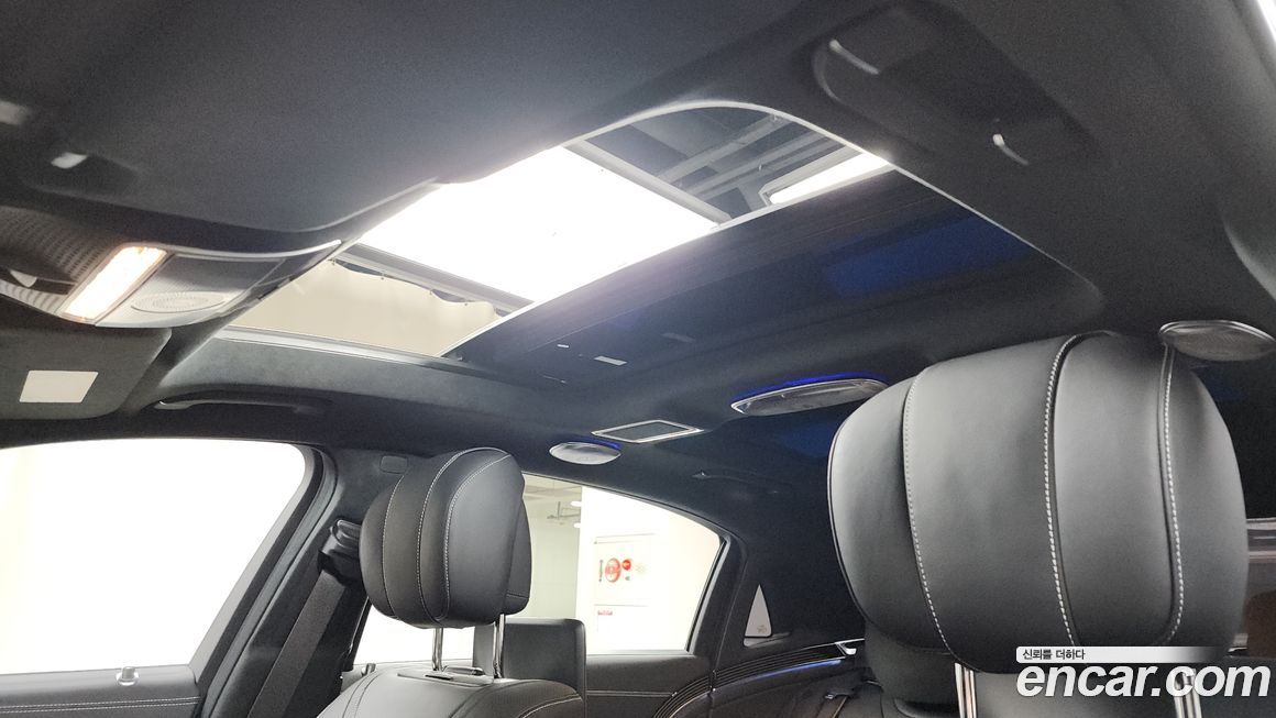 Mercedes-Benz S-Class 2020