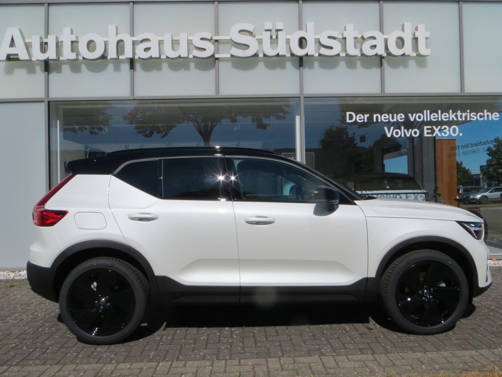 Volvo XC40 2025