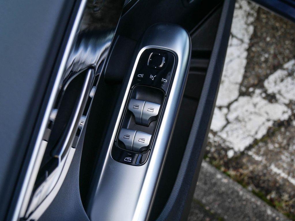 Mercedes-Benz C 200 2024