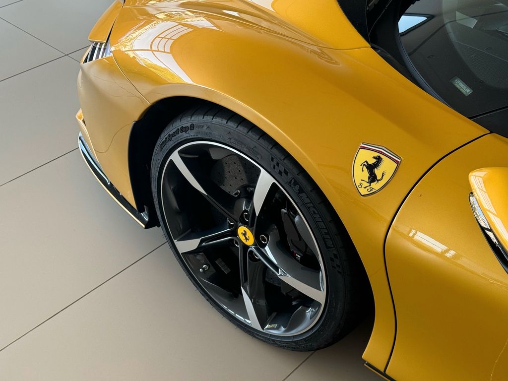 Ferrari SF90 2022