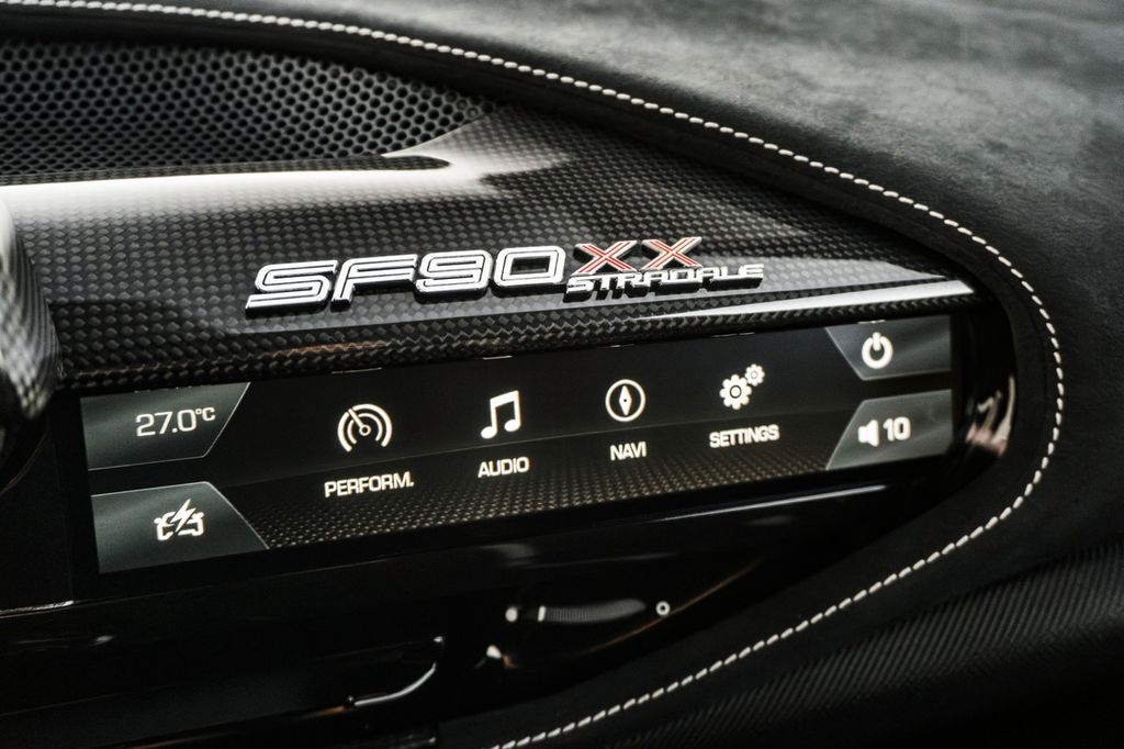 Ferrari SF90