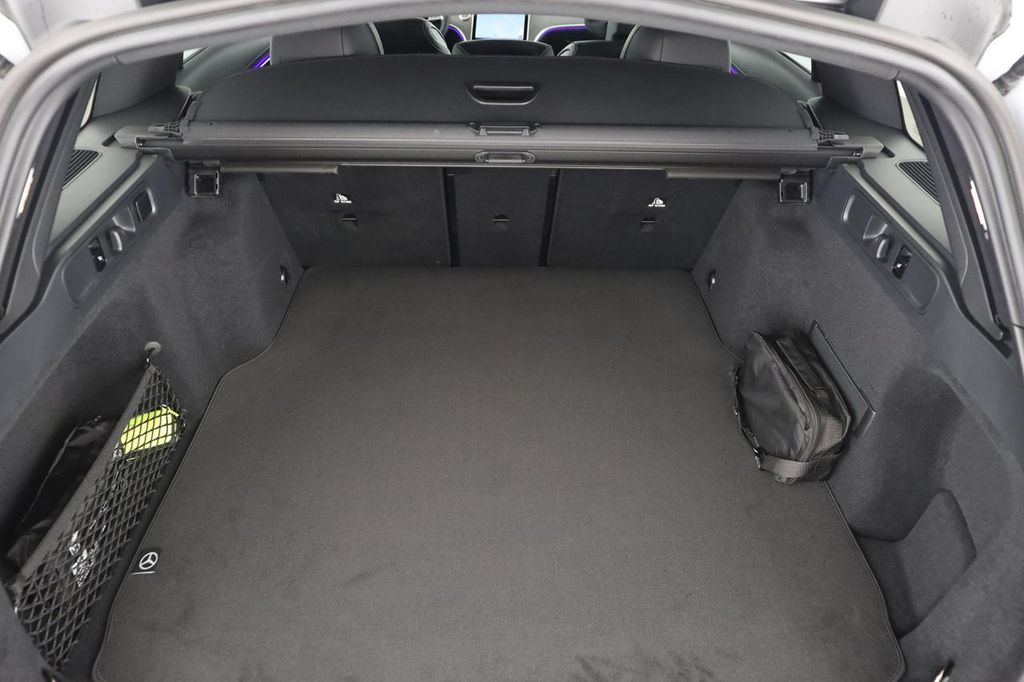 Mercedes-Benz C 220 2025