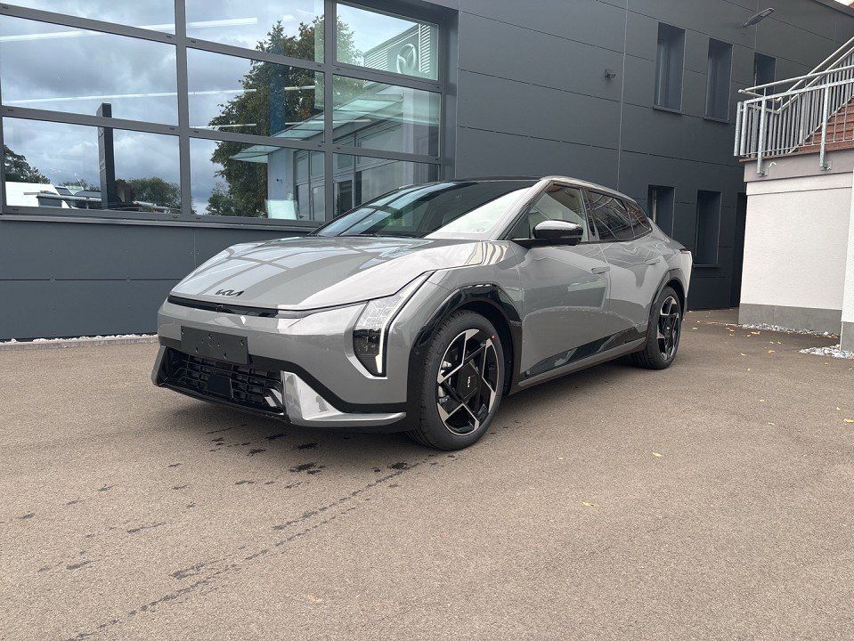 Kia EV4 2025