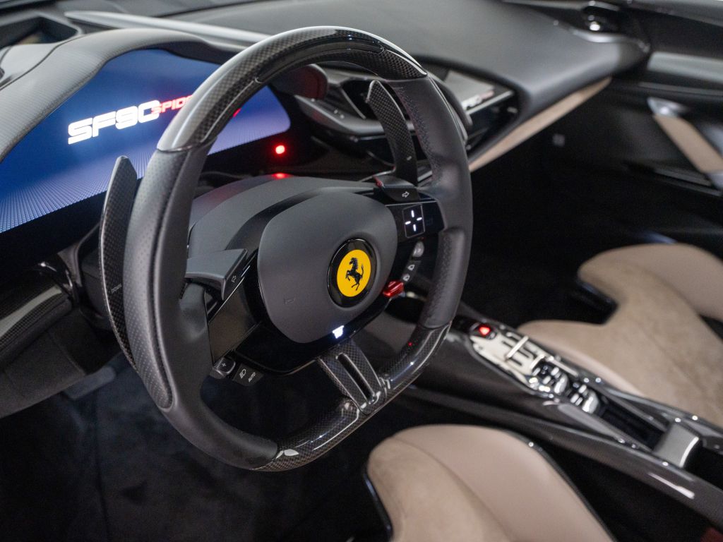 Ferrari SF90 2022