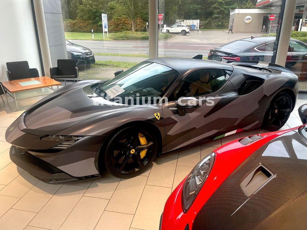 Ferrari SF90 2024